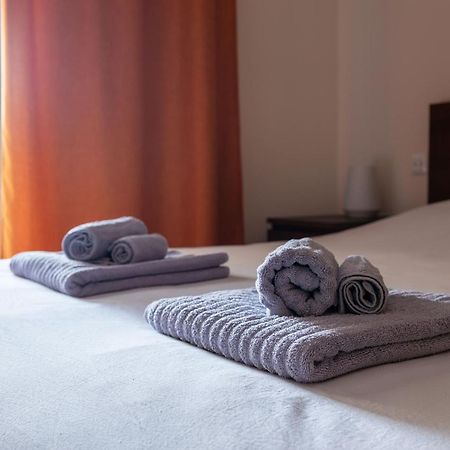 Your Cozy Six Street Apartment ラリサ エクステリア 写真